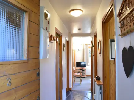 Appartement Méribel 5 pers : cheminée, terrasse Sud, pistes à 250 m : photo 15