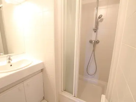Appartement idéal 3 pièces, 8 couchages, proche pistes et commodités à La Salle-les-Alpes. - Photo 6