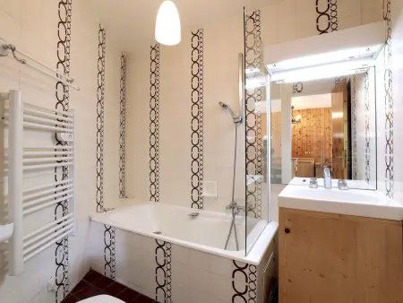 Évasion alpine Courchevel avec parking et wifi, Appartement 4 personnes à Courchevel 1850 : photo 3