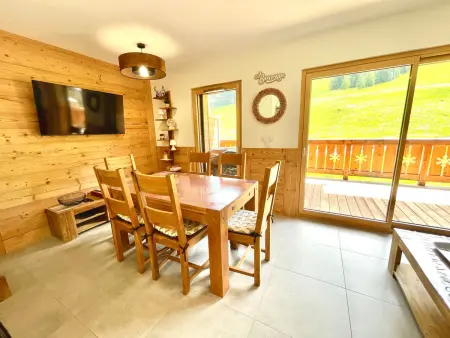 Location appartement à Notre Dame de Bellecombe, Appartement neuf duplex, ski-in/ski-out, WiFi, parking