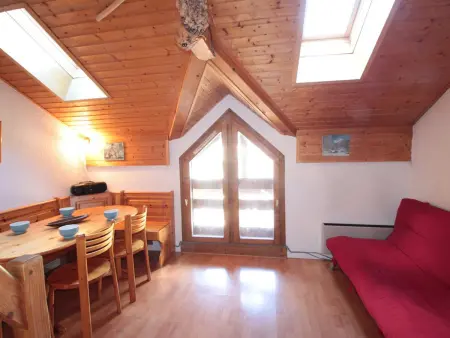 Location appartement à Les Carroz d'Arâches, Studio mezzanine 5 pers, pied des commerces, 450m des pistes