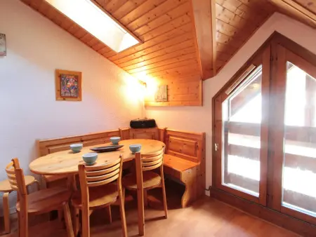 Studio mezzanine 4-5 pers aux Carroz, 450m des pistes : photo 4