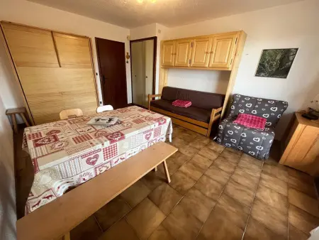 Location appartement à Les Carroz d'Arâches, Studio 4 pers avec lave-linge, pied des pistes et parking couvert à Arâches-la-Frasse
