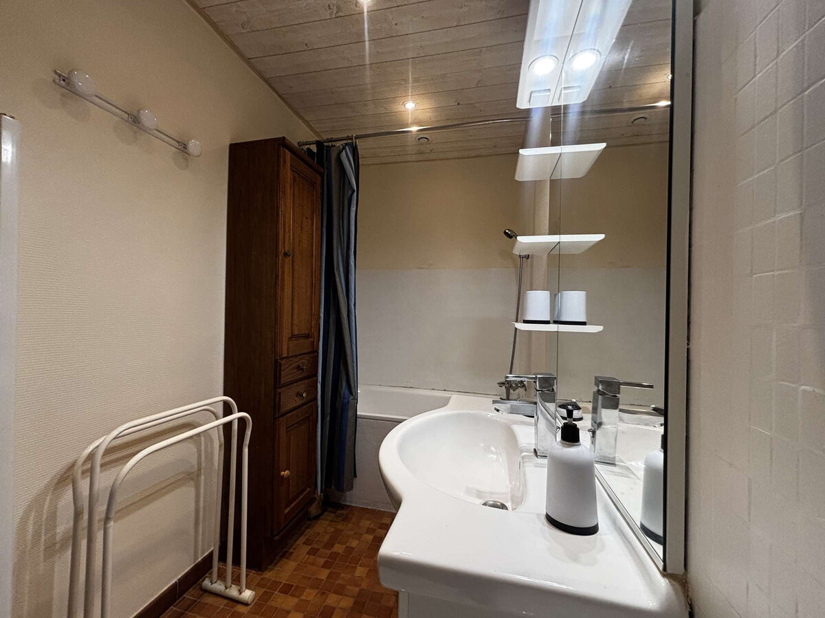 Studio 3 pers bord de mer, balcon loggia, parking - Photo 10
