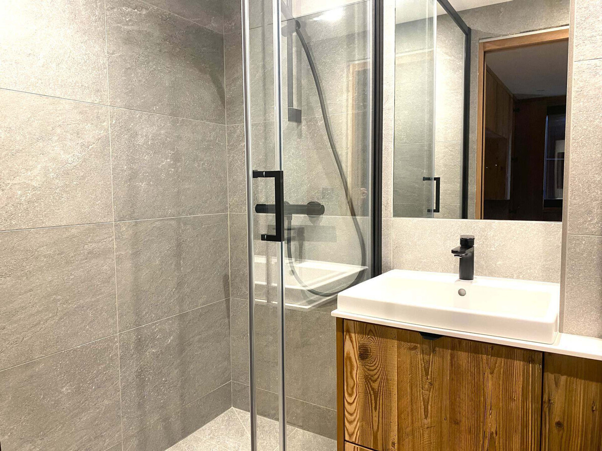 Appartement 37m² rénové, balcon montagne, 2 salles de douche - Photo 9