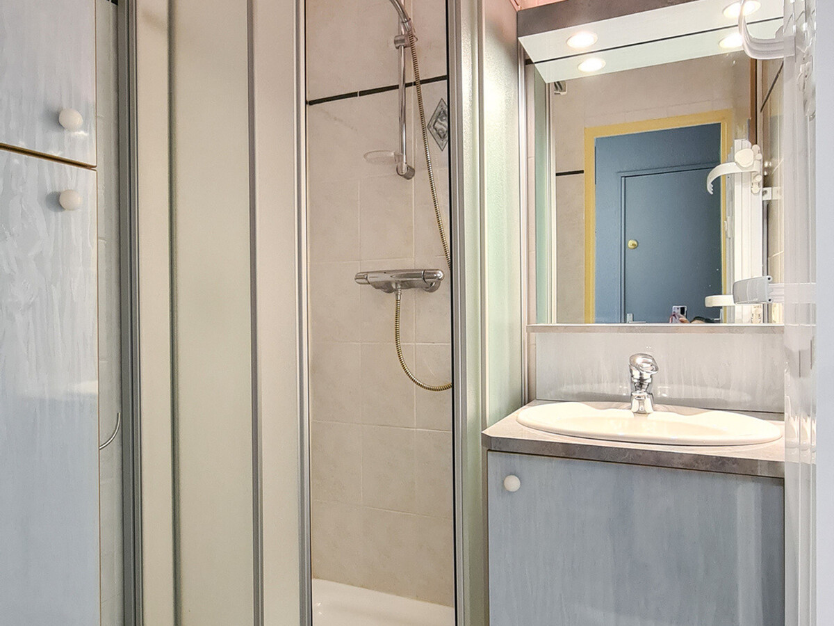 Studio rénové avec cabine, balcon Sud à Flaine - Photo 8