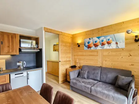 Location appartement à Flaine, Studio rénové avec cabine à Flaine, balcon ensoleillé