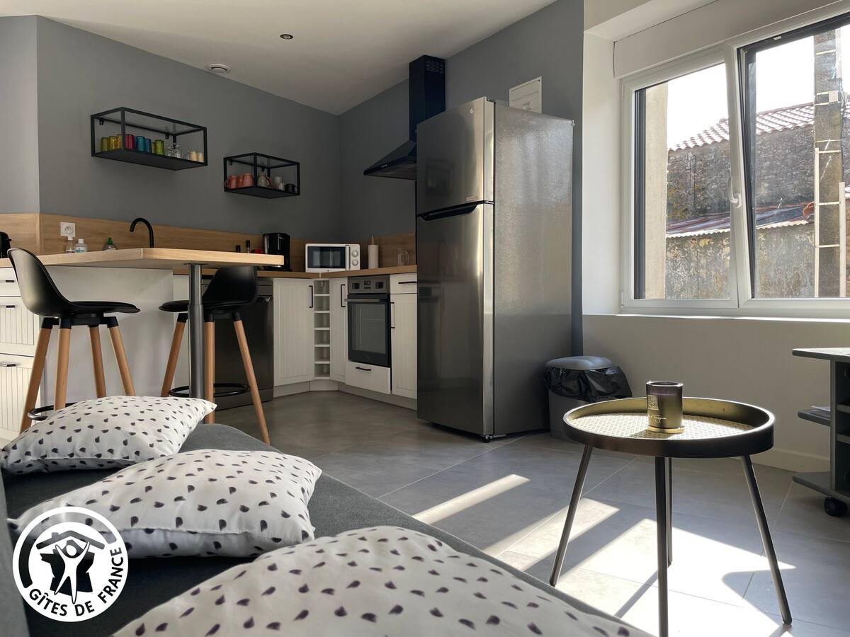 Gîte 6 personnes à Chanverrie avec terrasse, plancha et terrain de pétanque - Photo 2