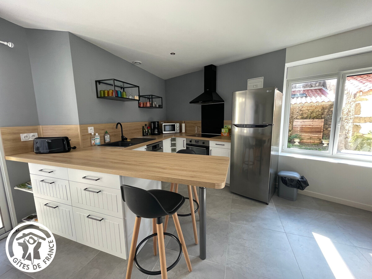 Gîte 6 personnes à Chanverrie avec terrasse, plancha et terrain de pétanque - Photo 3