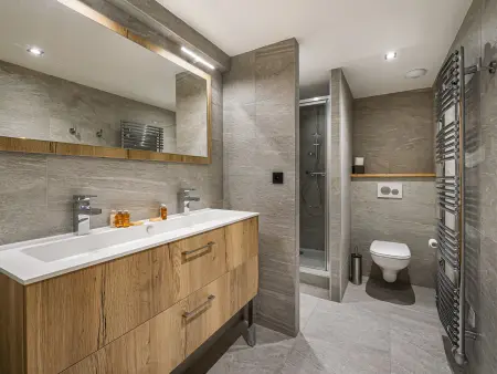 Appartement proche des pistes, Appartement 8 personnes à Courchevel 1650 : photo 13