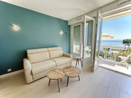 Location appartement à La Baule, Appartement rénové face mer avec terrasse, 2 pièces, 3 couchages à La Baule