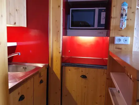 Studio 28m² ski aux pieds, balcon sud vue pistes : photo 5