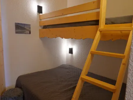 Studio 28m² ski aux pieds, balcon sud vue pistes : photo 9