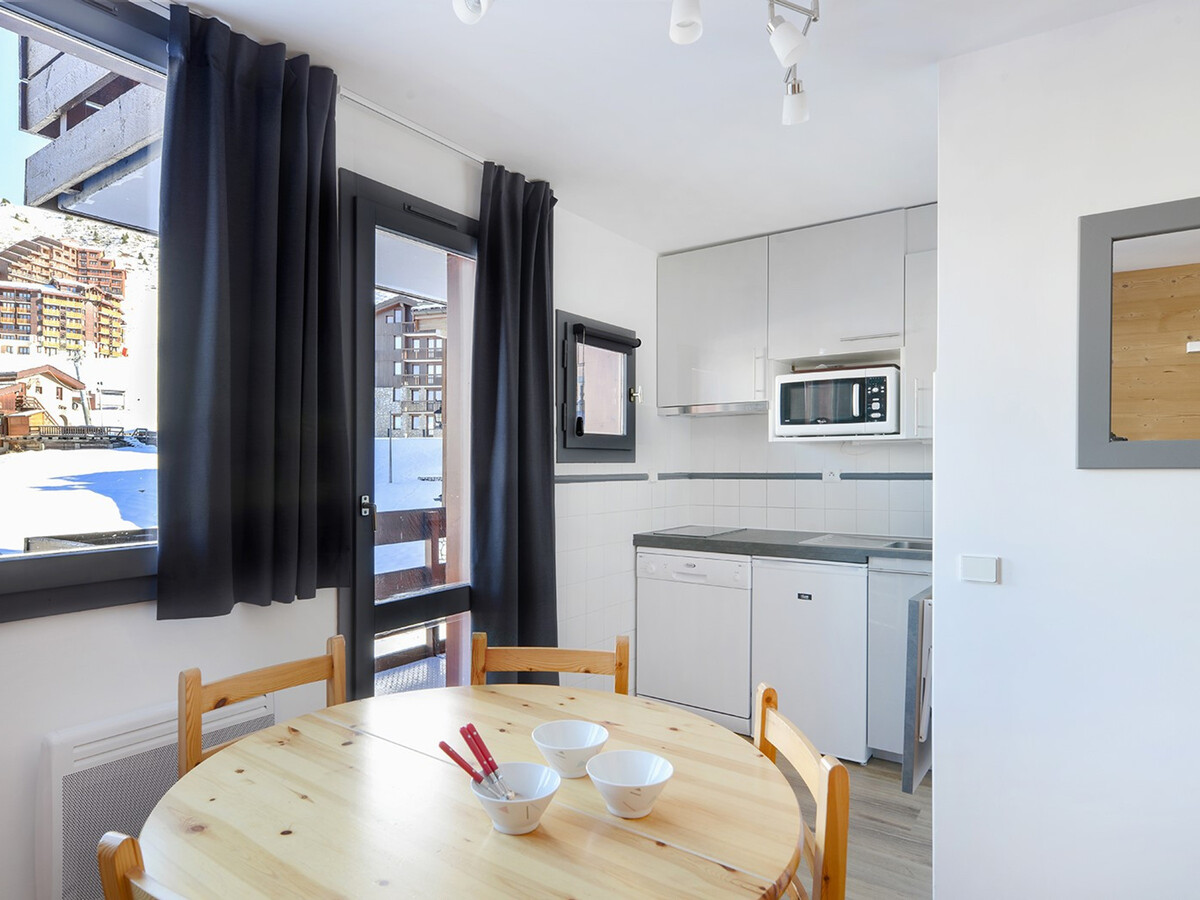 Studio 22m² skis aux pieds, balcon vue pistes - Photo 3