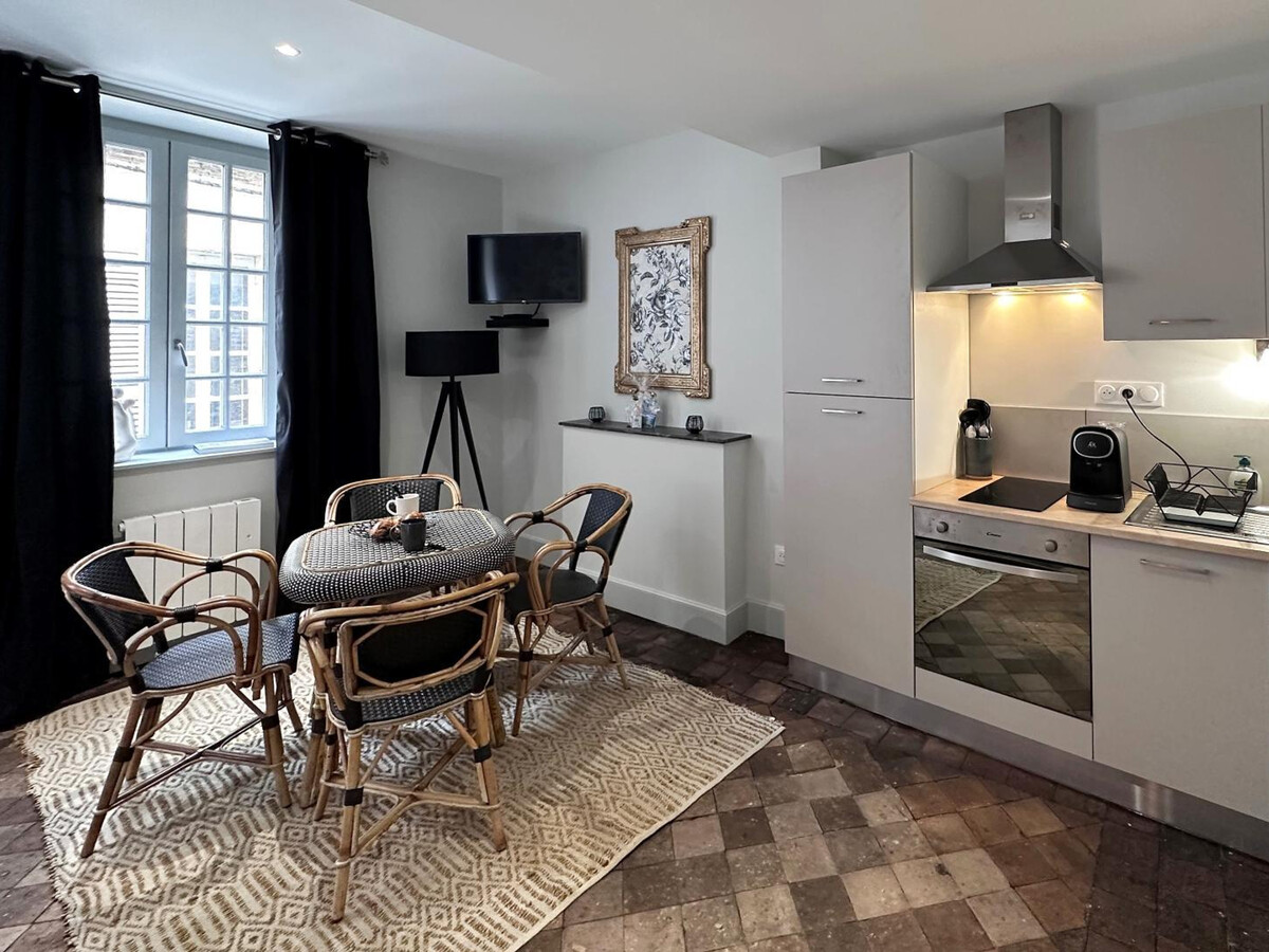 Studio 30m² centre historique Moulins, près du Jacquemart - Photo 1