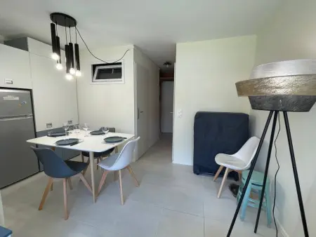 Location appartement à Argelès sur Mer, Studio Cabine à 400m de la Plage, Rénové, Clim, Parking, 4 Couchages, TV, Lave-linge, Lave-vaisselle