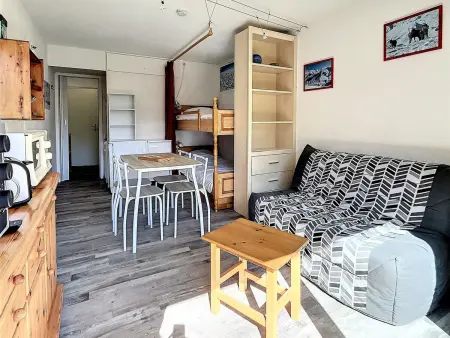 Location appartement à Le Corbier, Studio lumineux - Accès pistes - Balcon - WIFI
