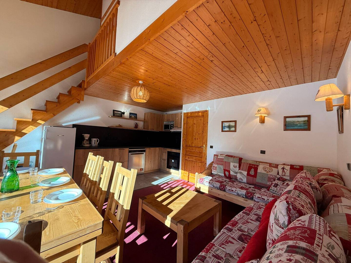 Appartement 8 pers. Méribel Mottaret, départ skis aux pieds - Photo 2
