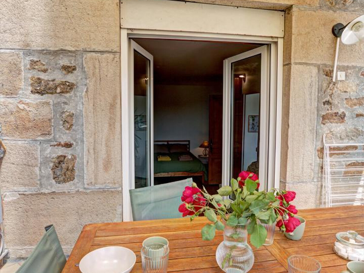 Appartement 45m² rénové, terrasse plein Sud à Saint-Genest-Lerpt - Photo 12