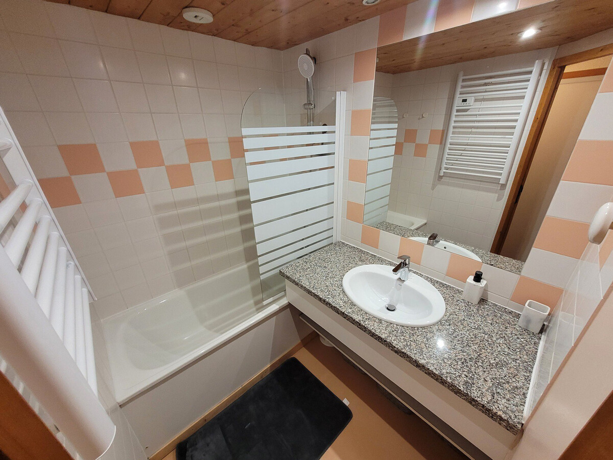 Studio rénové 26m² skis aux pieds, vue Mont-Blanc - Photo 6