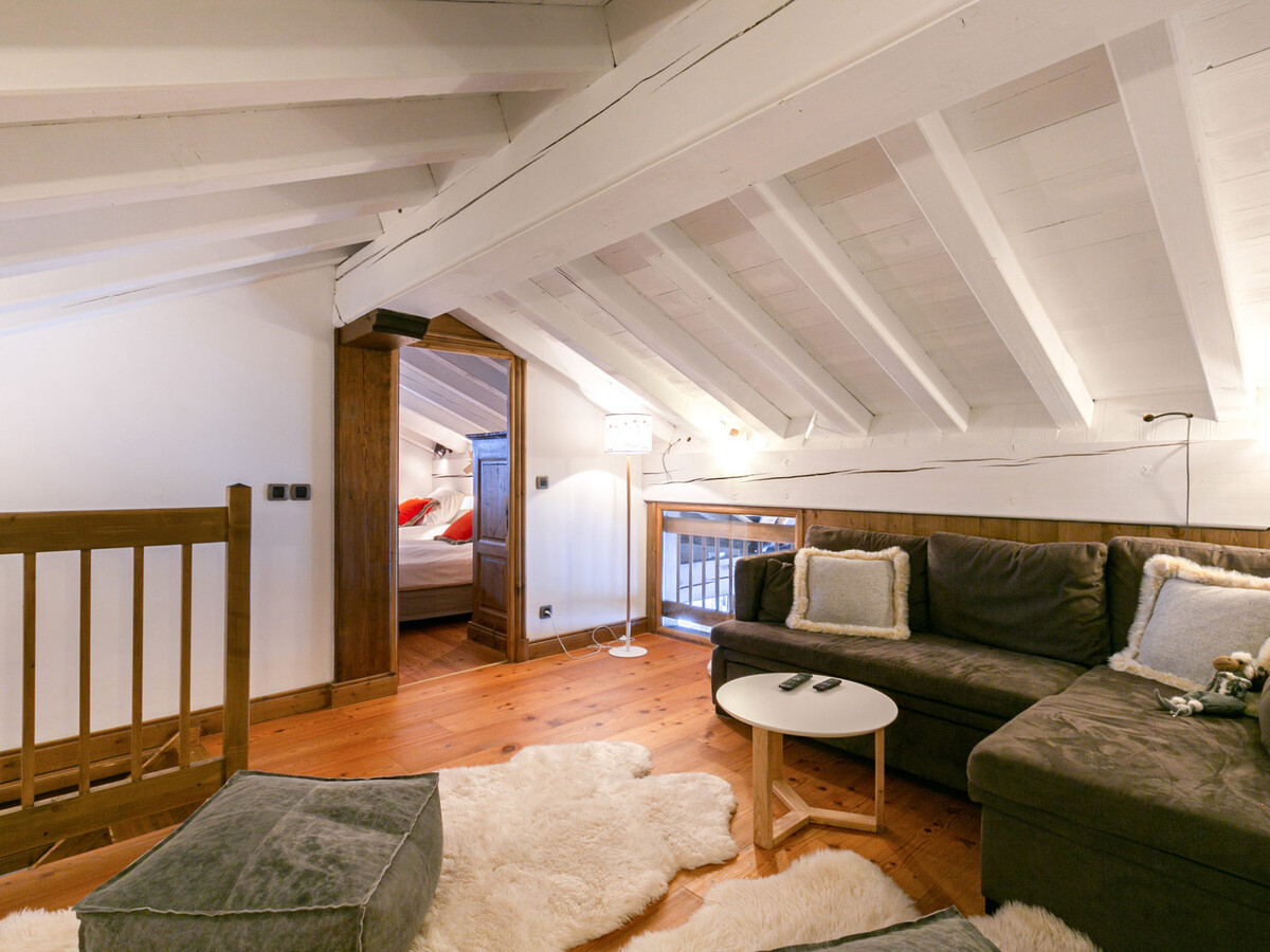 Duplex luxe 150m² avec piscine et vue panoramique - Photo 11