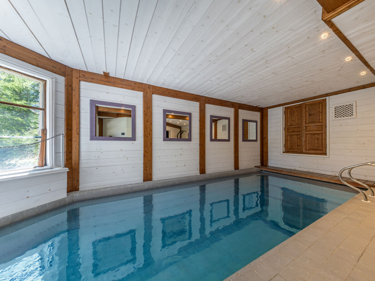 Duplex luxe 150m² avec piscine et vue panoramique - Photo 17