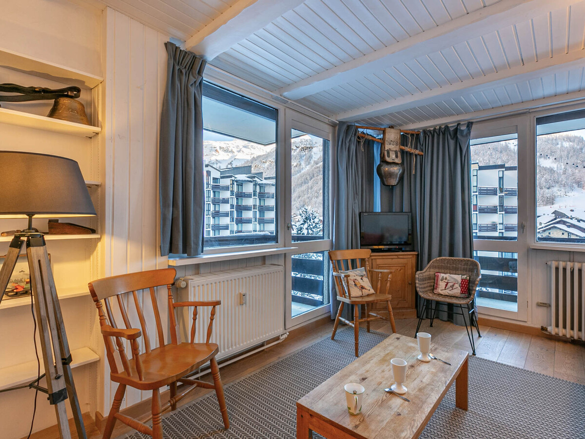 Appartement 4 pièces Val-d'Isère, balcon sud-est et parking couvert - Photo 5