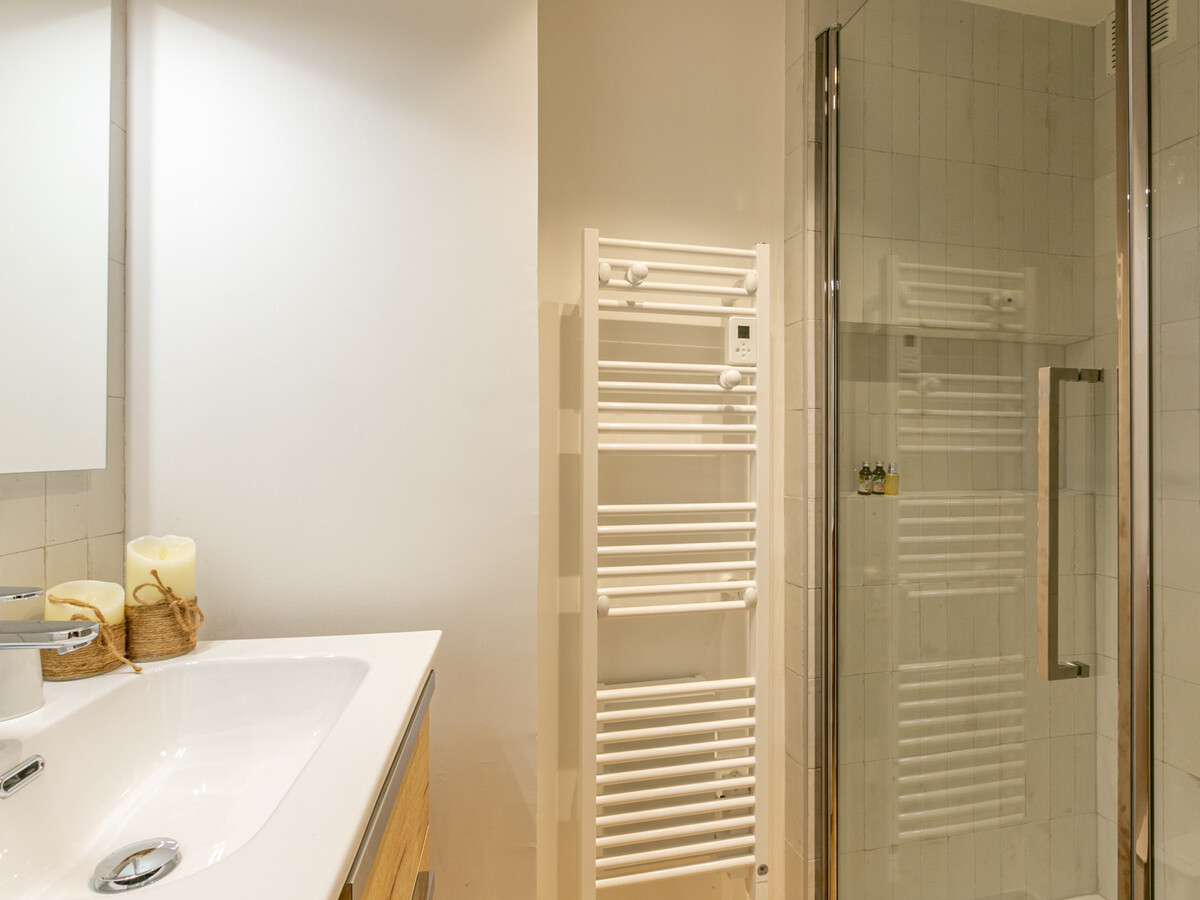 Appartement 65m² rénové, centre Val-d'Isère, 4 personnes - Photo 12