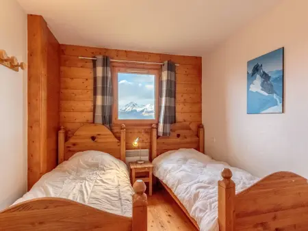 Appartement ski-in/ski-out 4 chambres, 8 pers, parking couvert, WiFi - Photo 3