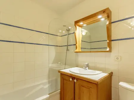Appartement ski-in/ski-out 4 chambres, 8 pers, parking couvert, WiFi - Photo 10