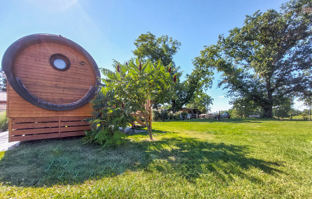 Mobil-home en bois pour 2, terrasse et piscine commune - Photo 14