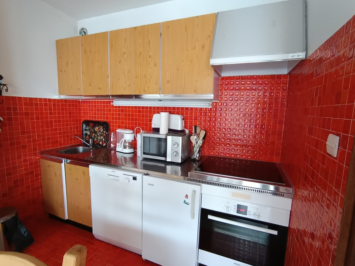 Studio 40 m² pour 4, balcon sud, proche pistes - Photo 3