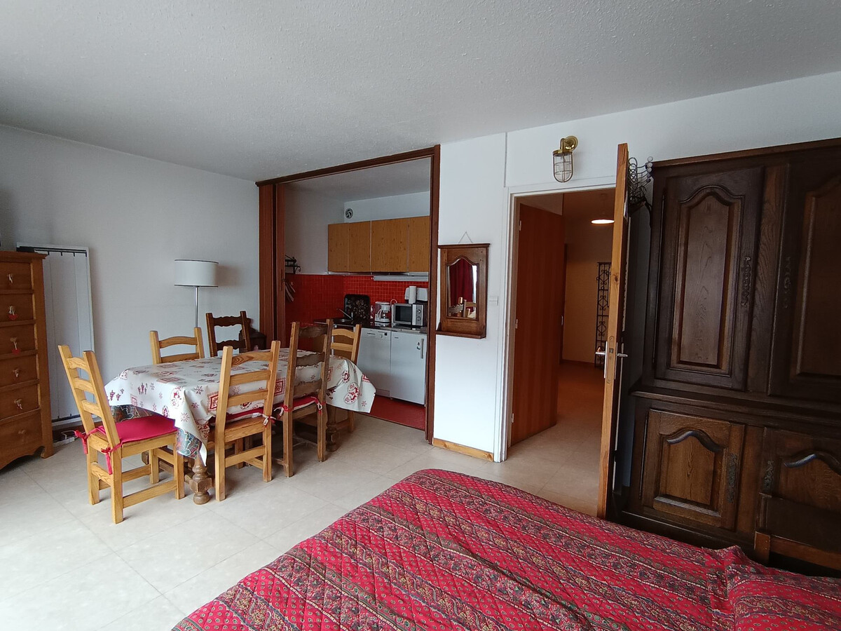 Studio 40 m² pour 4, balcon sud, proche pistes - Photo 7