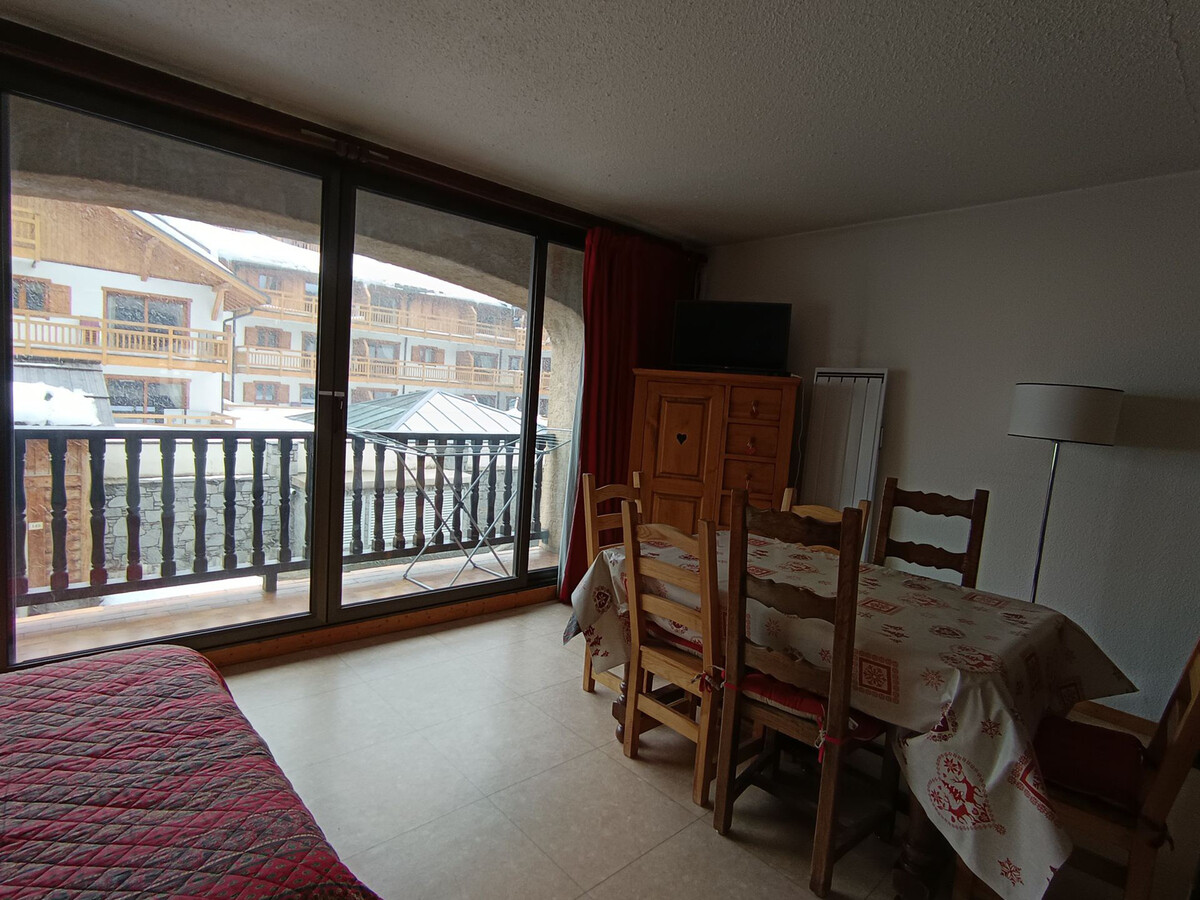 Studio 40 m² pour 4, balcon sud, proche pistes - Photo 10