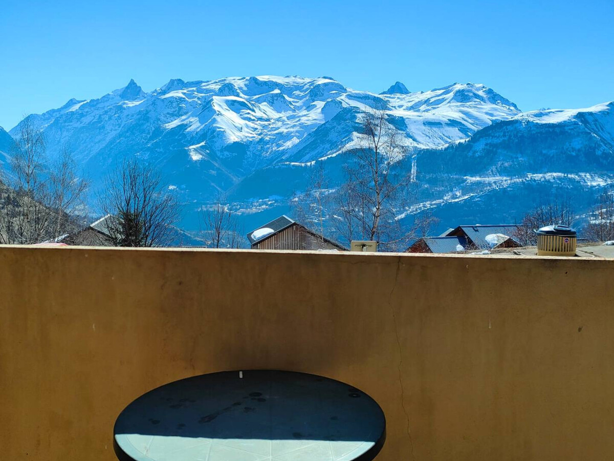 Studio cabine 4 pers, balcon sud-est, vue Meije à Auris - Photo 2