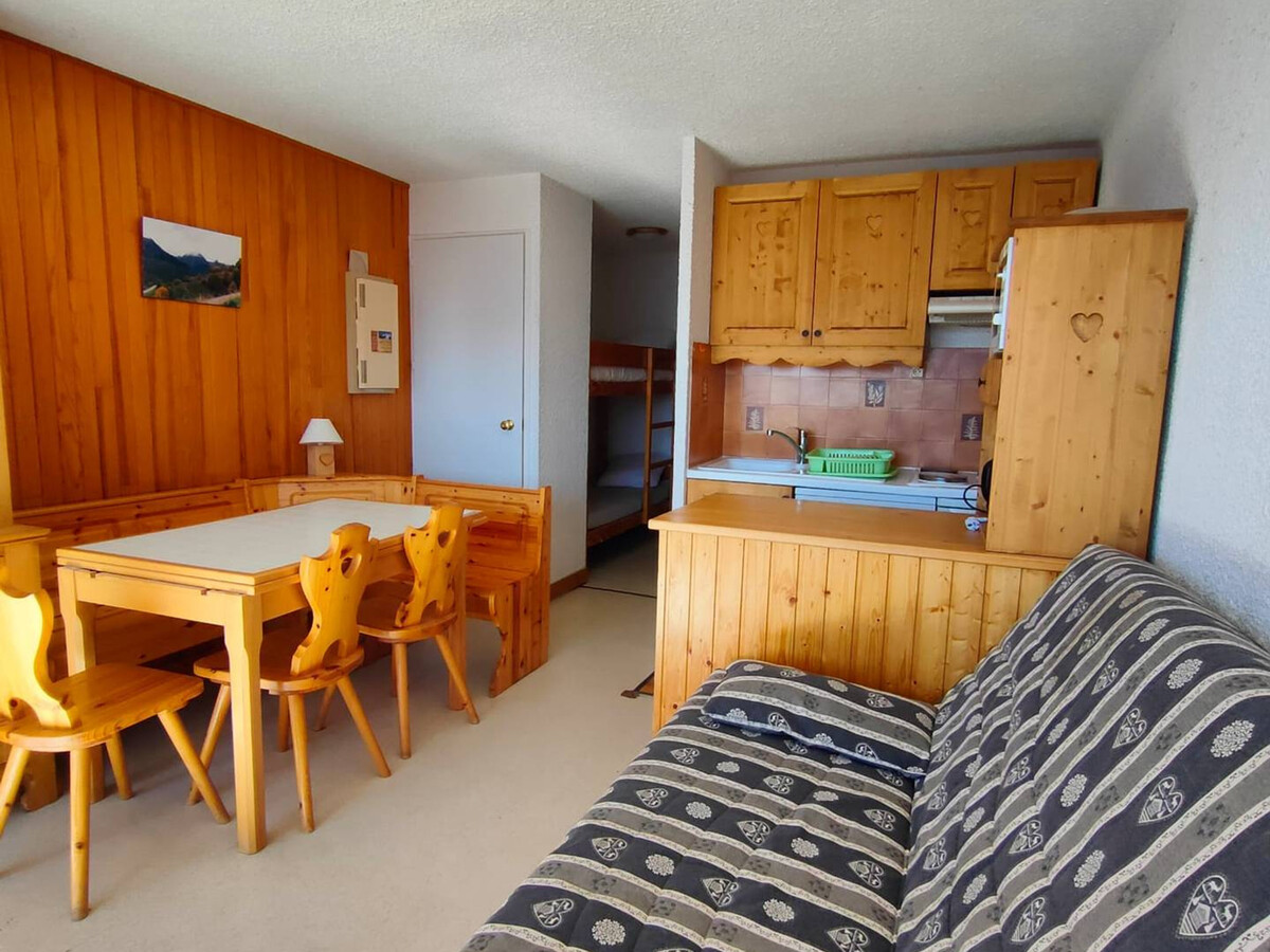 Studio cabine 4 pers, balcon sud-est, vue Meije à Auris - Photo 4