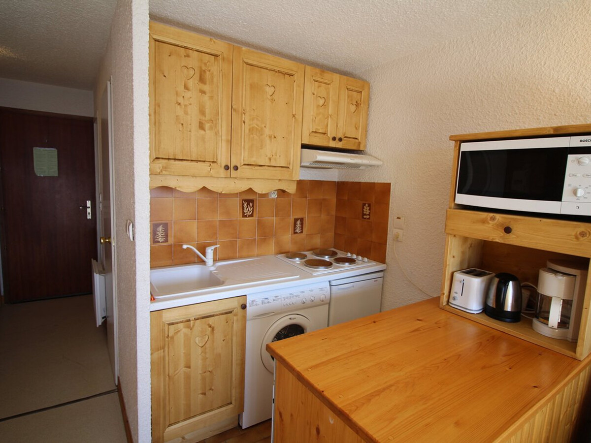 Studio cabine 4 pers, balcon sud-est, vue Meije à Auris - Photo 5