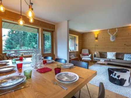Grand appartement Meribel, au pied des pistes, parking inclus : photo 2