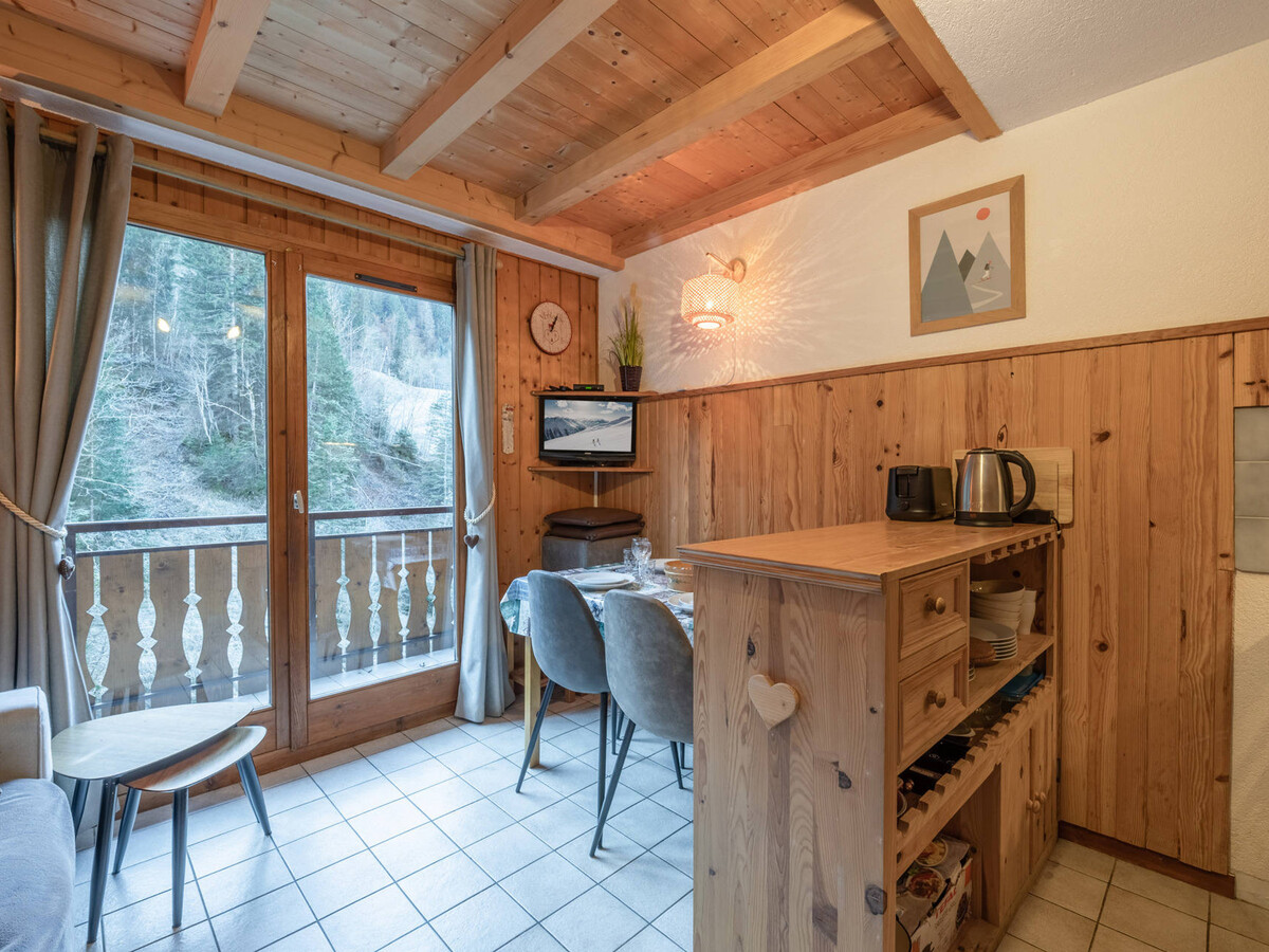 Appartement 6 pers au pied des pistes, parking et cave ski - Photo 3