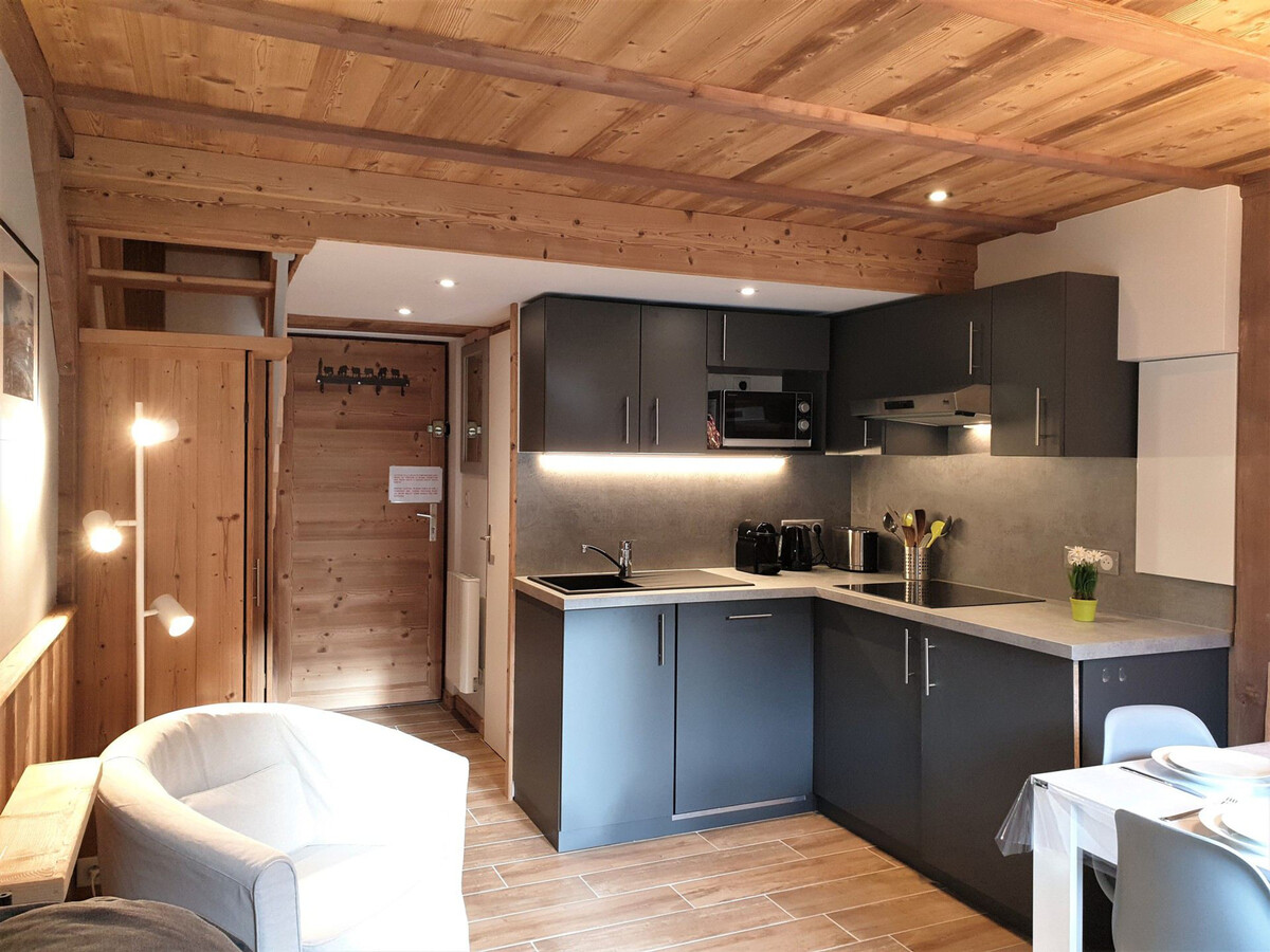 T2 rénové aux pieds des pistes, wifi et parking à Morzine - Photo 2