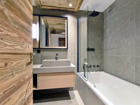 Appartement 3 chambres skis aux pieds, conciergerie 5* : photo 9