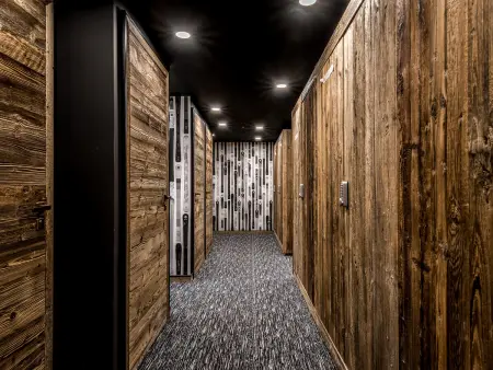 Appartement 3 chambres skis aux pieds, conciergerie 5* : photo 33