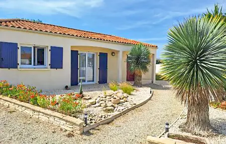 Maison 8 personnes à Sainte Gemme La Plaine - Photo 1