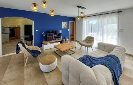Maison 8 personnes à Sainte Gemme La Plaine - Photo 2