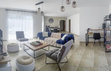 Maison 8 personnes à Sainte Gemme La Plaine - Photo 3
