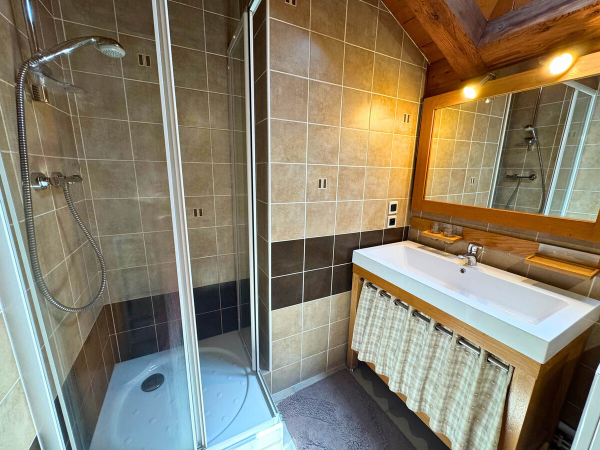 Chalet duplex 65m² Saint-Martin, terrasse sud, 300m pistes - Photo 8