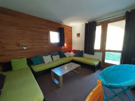 Location appartement à Valmorel, Valmorel, 2 pièces au pied des pistes avec terrasse, cuisine équipée et animaux admis