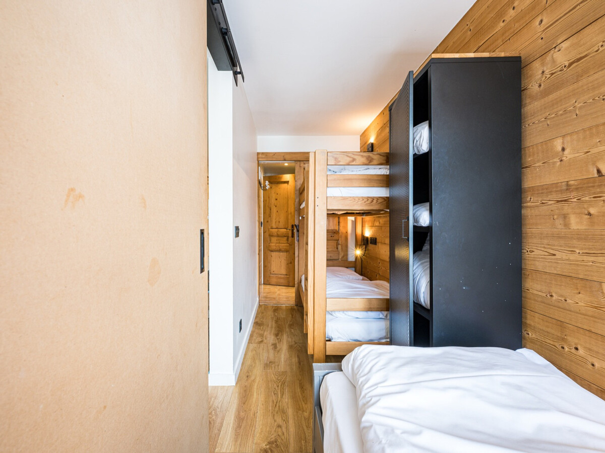 Studio 31 m² ski aux pieds à Val-d'Isère, balcon Sud - Photo 7
