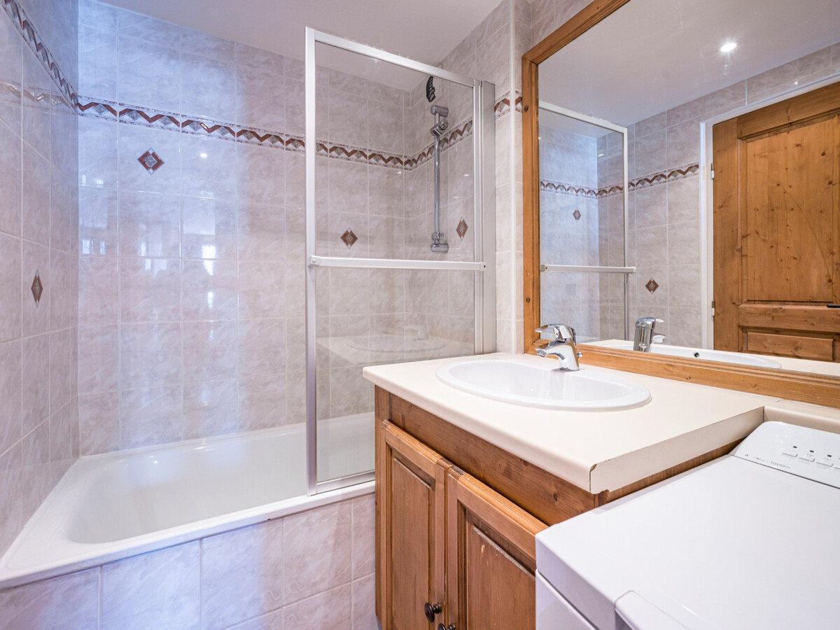Studio 31 m² ski aux pieds à Val-d'Isère, balcon Sud - Photo 8