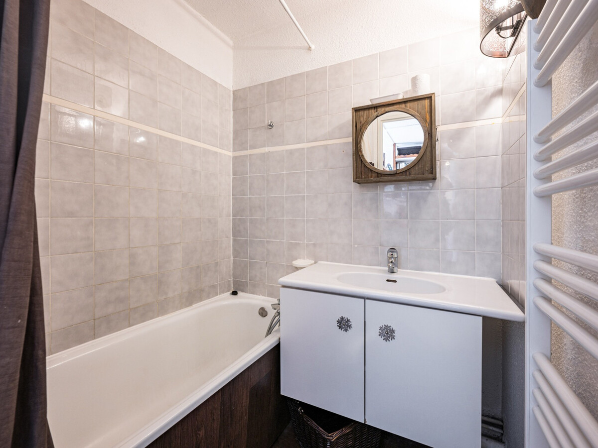 Studio cabine rénové ski aux pieds à Val-d'Isère - Photo 11